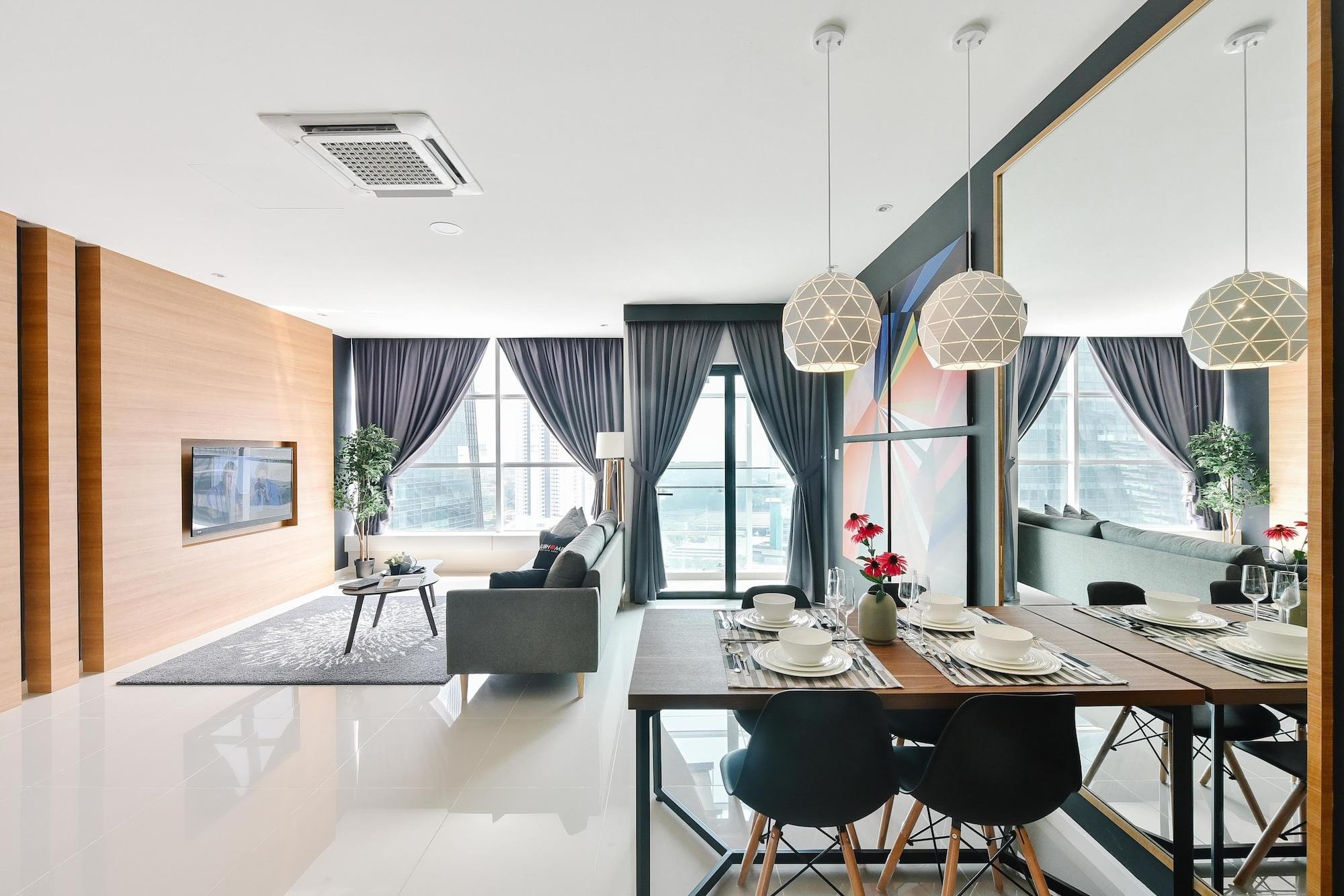 Suasana Private Suites By Subhome Johor Bahru Exterior photo